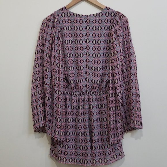 Bell Sleeved Romper - Picture 3 of 5